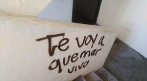 Indignación en México: Policía ignoró denuncia de mujer que fue amenazada y la quemaron viva