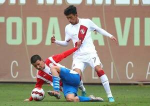 Crónica / Amistoso internacional: La Albirroja Sub 17 empató ante los perucas