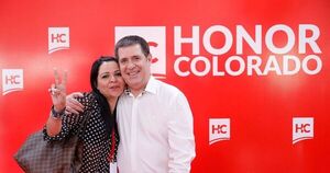 Tuma asegura que fotógrafa de Santi Peña justificó todas sus ausencias en EBY | 1000 Noticias