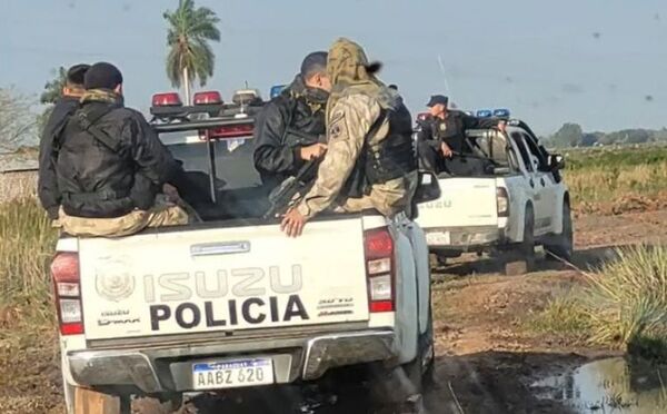 Delincuentes amenazan a autoridades de no liberar a adolescente sí no se retiran de la zona