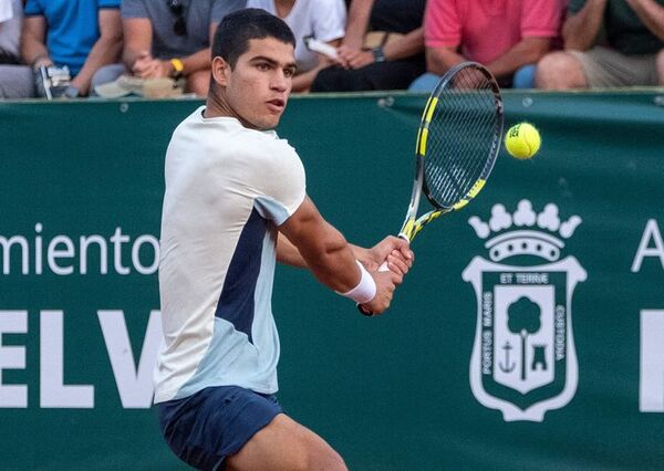 Alcaraz acelera a cuartos - Tenis - ABC Color