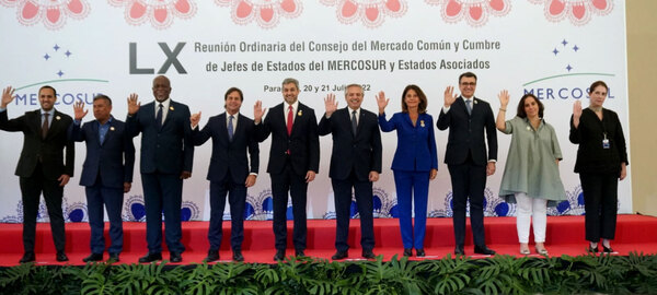 Diario HOY | Uruguay asume las riendas de un Mercosur que pide avanzar en bloque y no separado