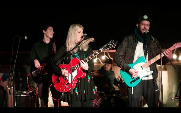 “Vivo en el Bosque” con Castell y Pat & The Jurassic Band - Música - ABC Color