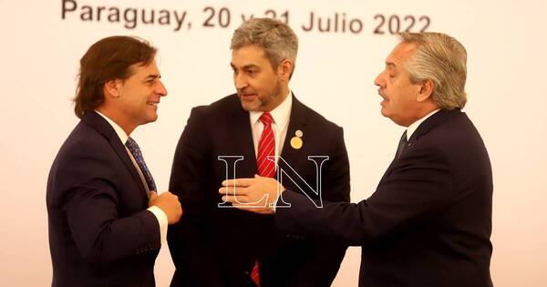 La Nación / Mercosur: por no incluir “flexibilización” de negociaciones, Uruguay no firmó declaración conjunta