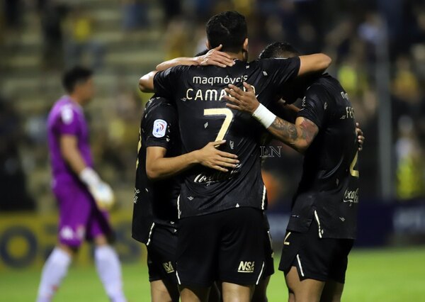 Guaraní consigue su primer triunfo en el Clausura y complica a General Caballero