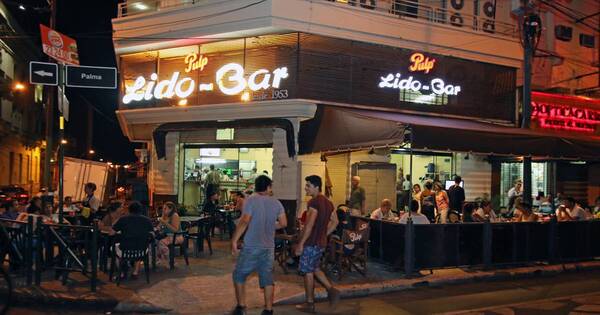 La Nación / Casi 70 años después, Lido Bar le dice “adiós” a la esquina sobre Chile y Palma