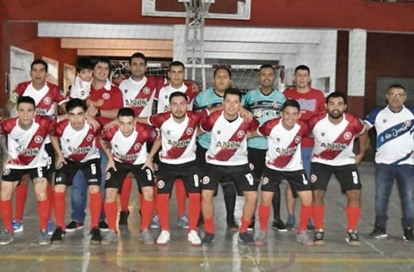 Fútbol de salón: Surgen los últimos finalistas de la División Oro  - Polideportivo - ABC Color