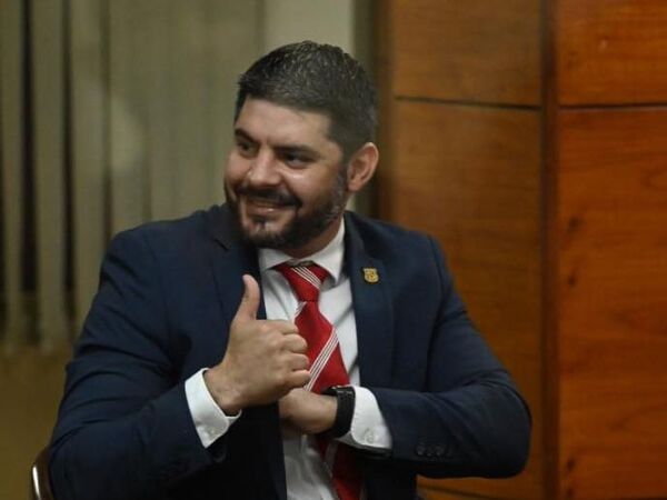 Nenecho favorece descaradamente a El Farol y estos son los 7 puntos - Nacionales - ABC Color
