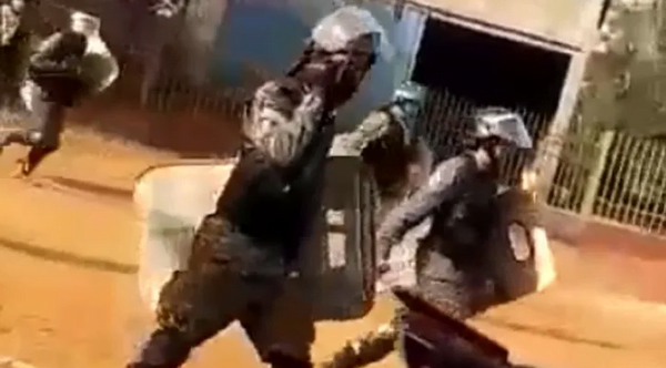 Nuevo episodio en Tembiaporã: Denuncian intervención irregular de policías - Noticiero Paraguay