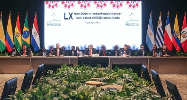 Presidente Abdo resaltó acuerdo con Singapur y avance del Corredor Bioceánico