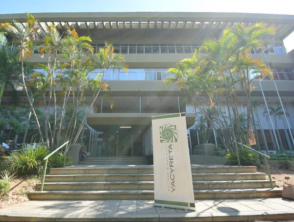 Yacyreta auditará todos los reposos médicos que presentaron sus funcionarios · Radio Monumental 1080 AM