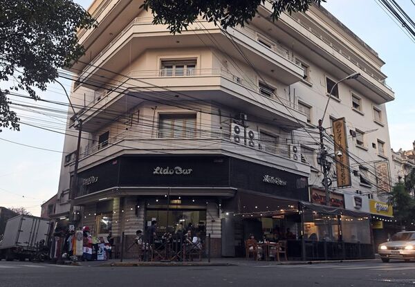 Mudanza del Lido Bar: Añoranza con sabor a alegría por los nuevos tiempos - Nacionales - ABC Color