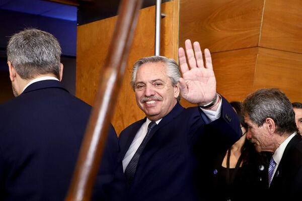 Argentina suspende las contrataciones en la Administración pública - Mundo - ABC Color