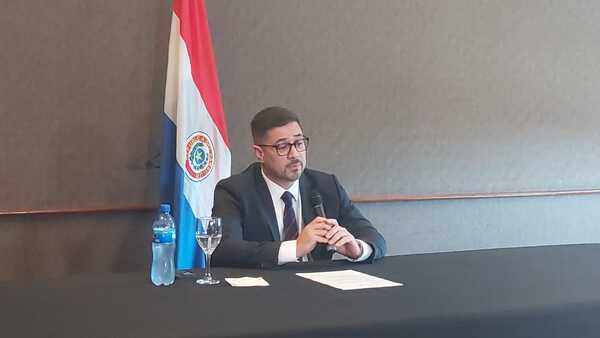 Abogado de HC niega vínculo de su cliente con el avión iraní y dijo que tratan de bajarlo de su candidatura - Megacadena — Últimas Noticias de Paraguay