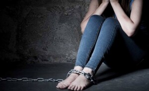 Procesan a hombre que captaba mujeres bajo engaños para explotarlas