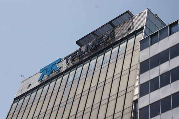 Sindicato y Telmex logran acuerdo para suspender huelga nacional en México - MarketData