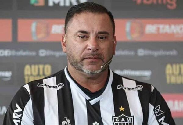 Atlético Mineiro despidió al DT argentino Antonio Mohamed