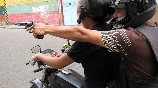 Diario HOY | Asesinan a tiros a un hombre en el centro de Pedro Juan Caballero