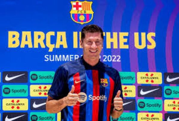 Lewandowski: Quiero hacer tan felices a los seguidores como ellos ya habían sido, o incluso más