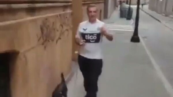Español fanático de Olimpia causa furor en redes