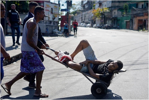 Al menos 18 muertos en una redada policial en una favela de Río de Janeiro | 1000 Noticias