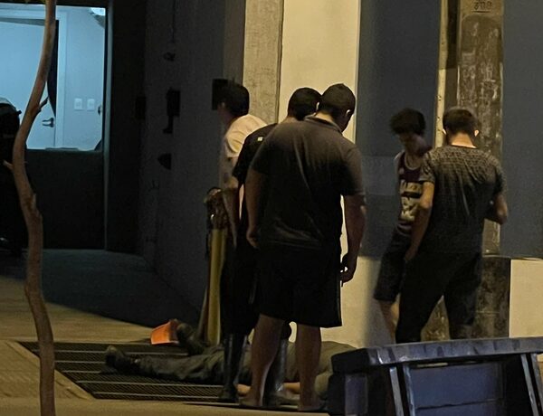 Diario HOY | Intentó orinar por una columna y lo mataron de un balazo