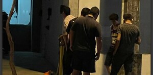 Intentó orinar por una columna y lo mataron de un balazo - Noticiero Paraguay
