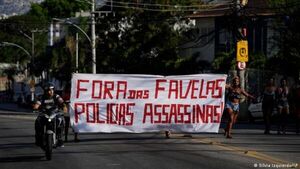 Preocupa a HRW la muerte de 18 personas en favela de Brasil