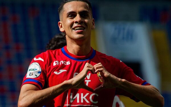 Jesús Medina anotó un doblete y fue gran figura en la goleada del CSKA al Sochi