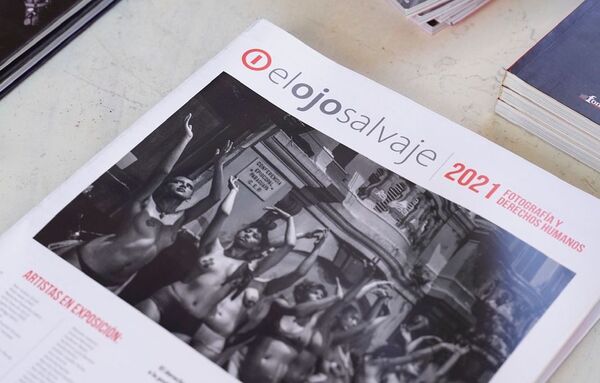 Diario HOY | Foto feria de 'El Ojo Salvaje' en Café Consulado