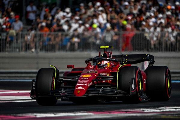 Sainz: “Hemos hecho un gran trabajo de equipo; mañana toca remontar” - Automovilismo - ABC Color