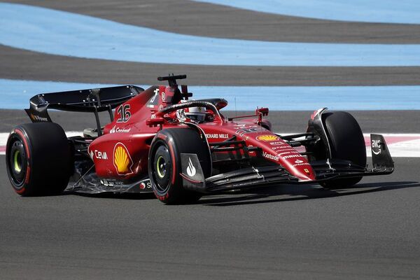 Leclerc: “La ayuda de Carlos ha sido increíble, la estoy muy agradecido” - Automovilismo - ABC Color