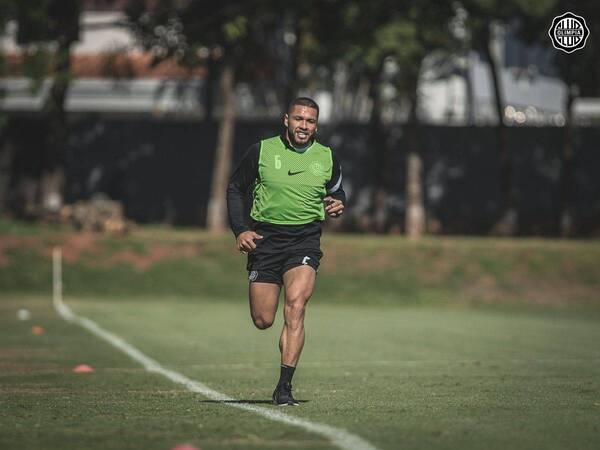 Crónica / Historia pura: Jugará su partido Nº 350 con la casaca de Olimpia