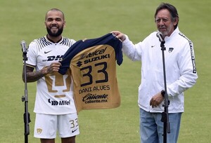 Diario HOY | El histórico Dani Alves firma con los Pumas de México