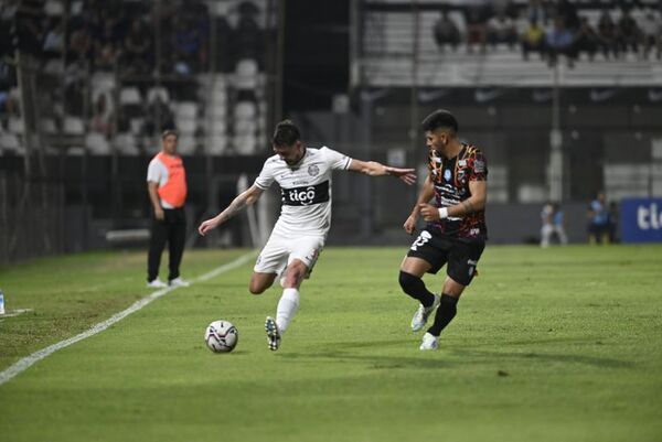 Olimpia vs. Guaireña FC: el decano sufre para ganar su segundo partido - Fútbol - ABC Color