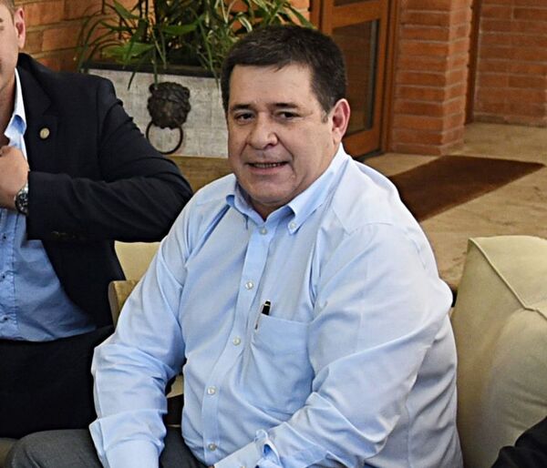 Mario Abdo sobre amenaza contra Cartes: “Entre mafiosos es el problema” - Política - ABC Color
