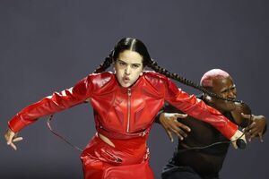 La “motomami” Rosalía, profeta y revolucionaria en su tierra - Música - ABC Color