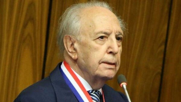 Transformación Educativa es "ilegal y un fraude", critica cura pedagogo