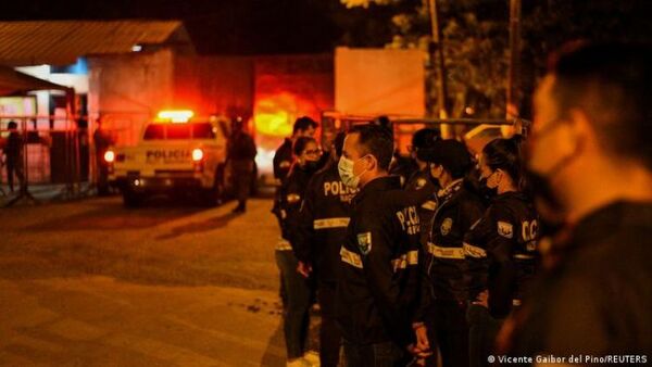Rescatan en Ecuador a 48 mujeres cautivas por red de trata de personas