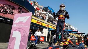 Verstappen refuerza liderato al ganar en Francia