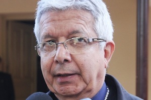 Monseñor dice que se usa su nombre con fines inapropiados