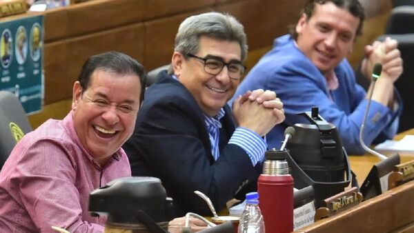 Diputados van a cuarto intermedio para continuar estudio de juicio político