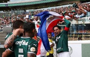 Gómez marca un gol en victoria clave del Palmeiras