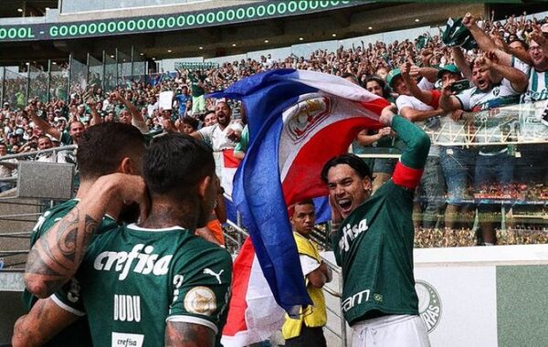 Gómez marca un gol en victoria clave del Palmeiras