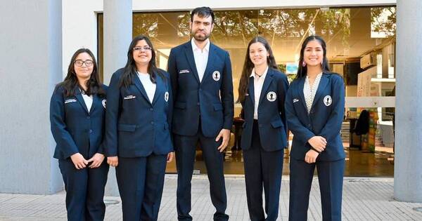 La Nación / Ajedrecistas, rumbo a la India