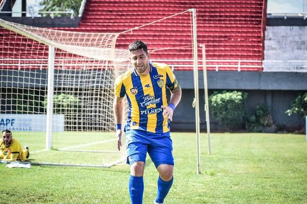 Luqueño alcanza la punta en la Intermedia - Fútbol de Ascenso de Paraguay - ABC Color