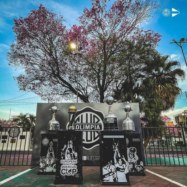 Olimpia cumple 120 años - Fútbol - ABC Color