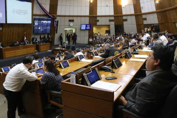 Diario HOY | Análisis de libelo acusatorio se reanuda esta siesta