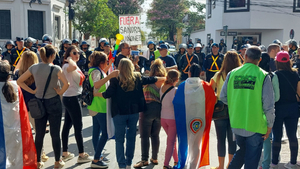 Pocos votos faltan para destitución de Quiñónez - El Independiente