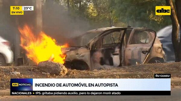 Incendio de automóvil frente al Parque Ñu Guasu. - ABC Noticias - ABC Color